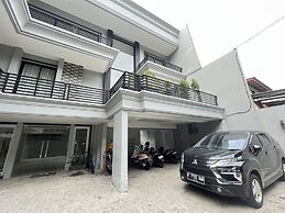 OYO 93721 RuPA Near LRT Velodrome 2 Rawamangun