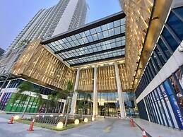 GreenerySuite Trefoil Setia Alam