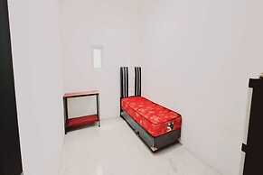 SPOT ON 93722 Shannhay Guest House Syariah