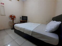 SPOT ON 93776 Intan HomestayNearAnugrah Sinar Lautan