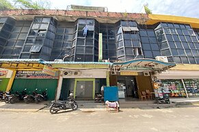 SPOT ON 93776 Intan HomestayNearAnugrah Sinar Lautan