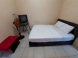 SPOT ON 93776 Intan HomestayNearAnugrah Sinar Lautan