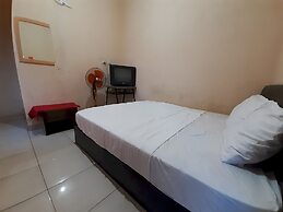 SPOT ON 93776 Intan HomestayNearAnugrah Sinar Lautan