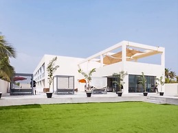 Lemon7 Beach House