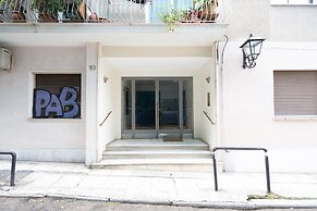 Digital Nomad Friendly Apt in Athens