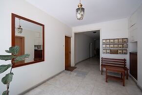 Digital Nomad Friendly Apt in Athens