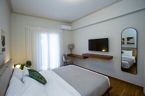 Digital Nomad Friendly Apt in Athens