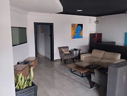 The Crib-Artist Residence