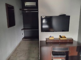 The Crib-Artist Residence