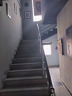 The Crib-Artist Residence