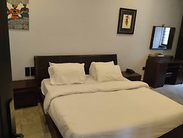 The Crib-Artist Residence