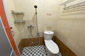 OYO 93781 Hotel California 2NearNagoya Hill Shopping Mall