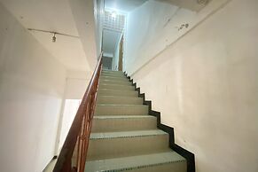 OYO 93781 Hotel California 2NearNagoya Hill Shopping Mall