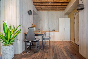 ShujiayuluVillafound Jade Hotel