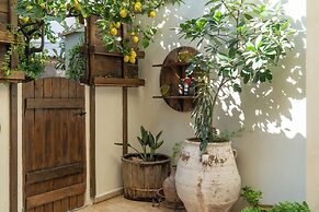 Lemon Garden Residence