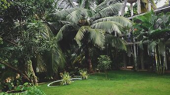 Lake View Homestay
