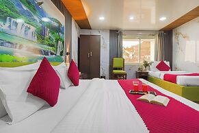Hotel The Amar Grand