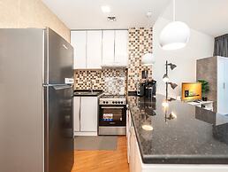 Luxury StayCation - Al Jawhara Tower Studio Apt in the Heart of Dubai