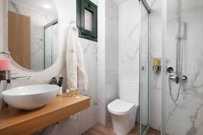 Blue Horizon Apartments