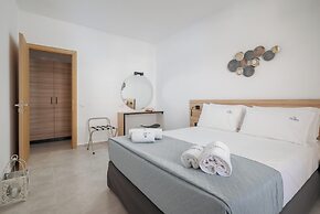 Blue Horizon Apartments