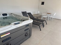 Blue Horizon Apartments