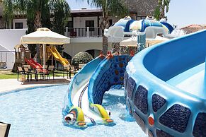 Costa Lindia Beach Resort