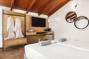 Costa Lindia Beach Resort