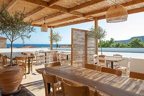 Costa Lindia Beach Resort