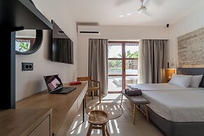 Costa Lindia Beach Resort