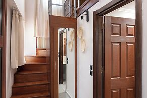 Costa Lindia Beach Resort