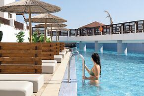 Costa Lindia Beach Resort