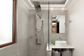 Costa Lindia Beach Resort