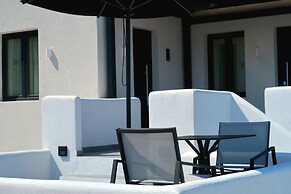 Blé Suites Santorini