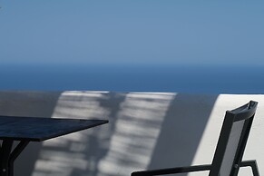 Blé Suites Santorini