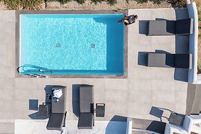 Blé Suites Santorini