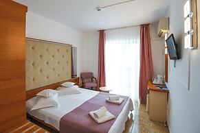 Complex Modern Mamaia All Inclusive