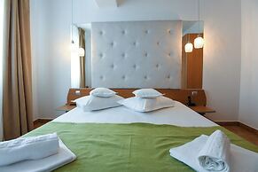 Complex Modern Mamaia All Inclusive