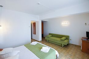 Complex Modern Mamaia All Inclusive