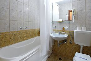 Complex Modern Mamaia All Inclusive