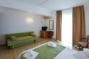 Complex Modern Mamaia All Inclusive