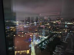 Stunning 3-bed, 3-bath Apartment in Southampton