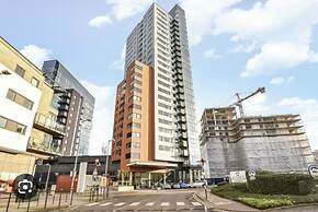 Stunning 3-bed, 3-bath Apartment in Southampton