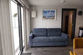 Pierside Apartments Deluxe Accommodation