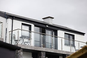 Pierside Apartments Deluxe Accommodation