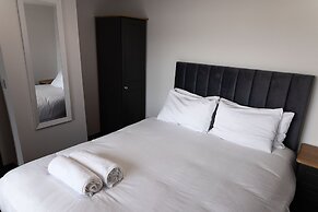 Pierside Apartments Deluxe Accommodation