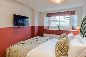 Your Apartment - Redland Place
