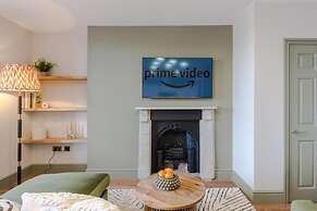 Your Apartment - Redland Place