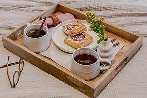 Your Apartment - Redland Place