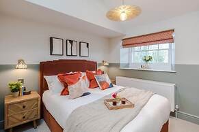 Your Apartment - Redland Place