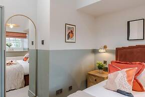 Your Apartment - Redland Place